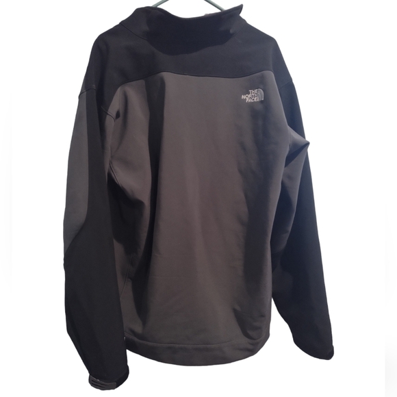 Men’s north face jacket - Picture 2 of 3